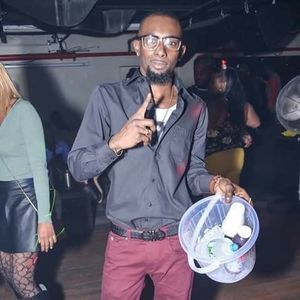 Meet your Posher, Courtney